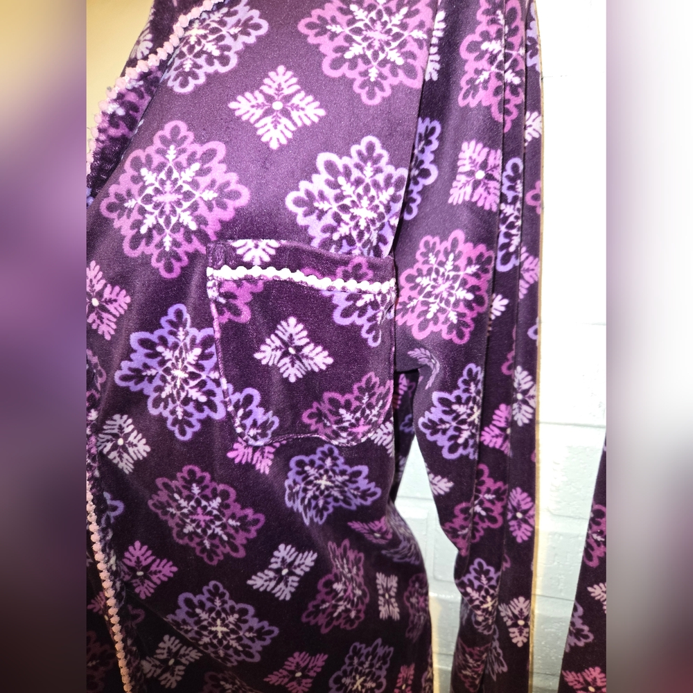 1071 secret treasures pajama set. - Picture 7 of 14
